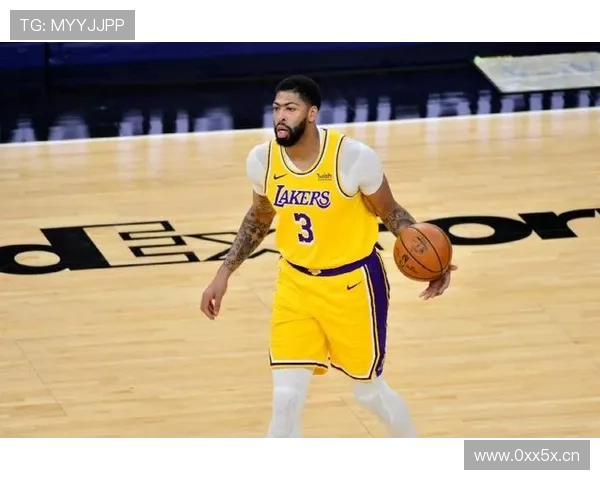 埃贝尔称戴维斯肌伤恢复期或长